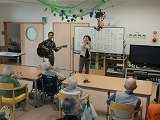 音楽療法・機能訓練・生活活動